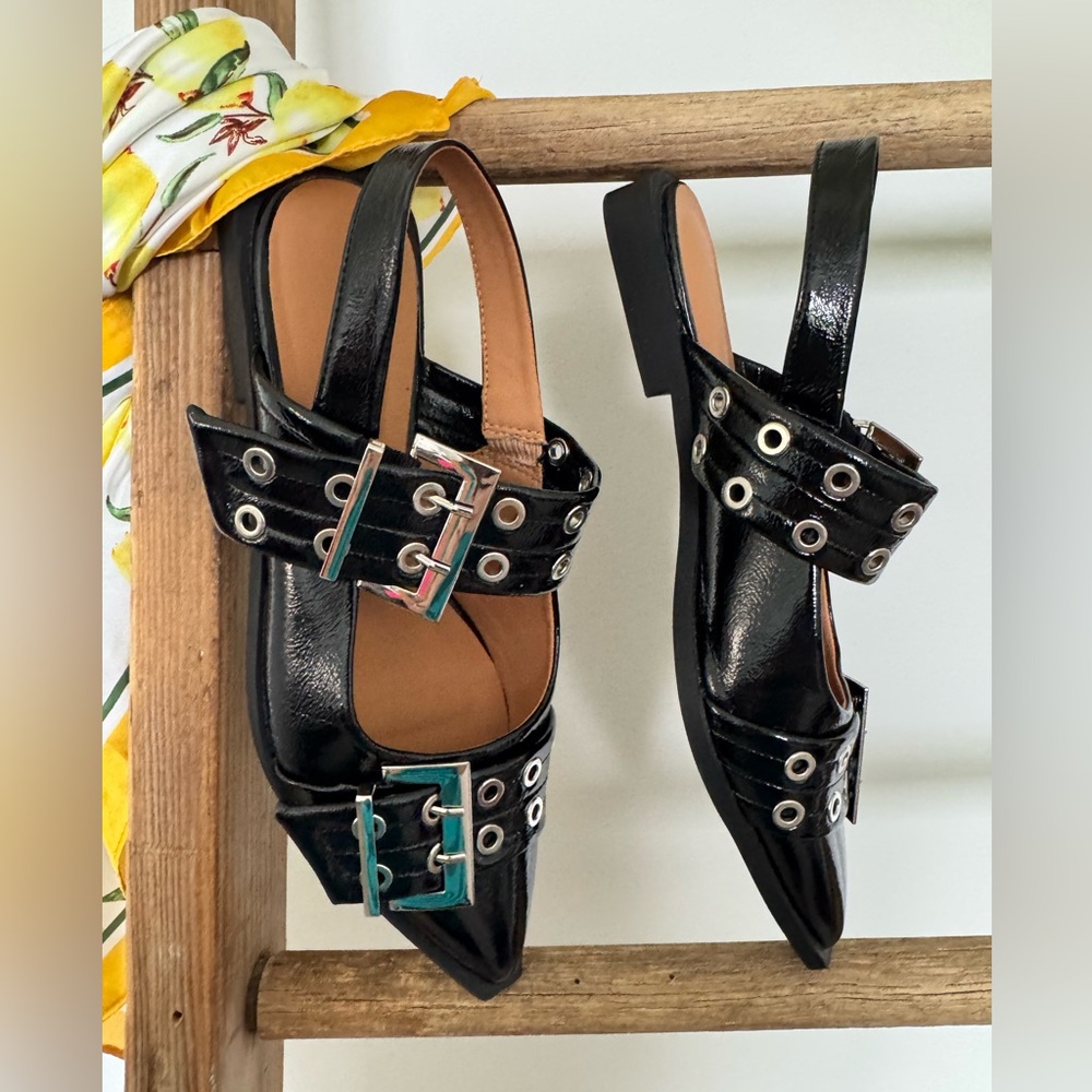 Black Buckled Women's Shoes